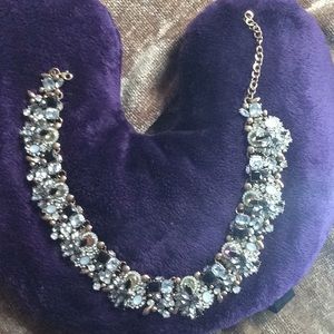 Statement necklace